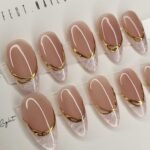 Appuyez sur les ongles perle français, faux ongles, faux ongles, appuyez sur les ongles tendance,